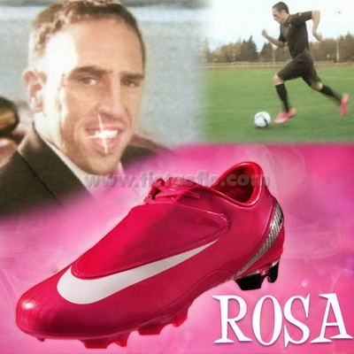 Ribéry joue la Panthère Rose pour la pub Nike Mercurial Vapor Rosa