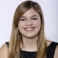 Louane – Quelqu&rsquo;Un M&rsquo;A Dit (Carla Bruni) – The Voice
