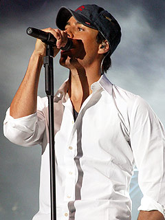 Enrique Iglesias Hymne Euro 2008 Can You Hear Me