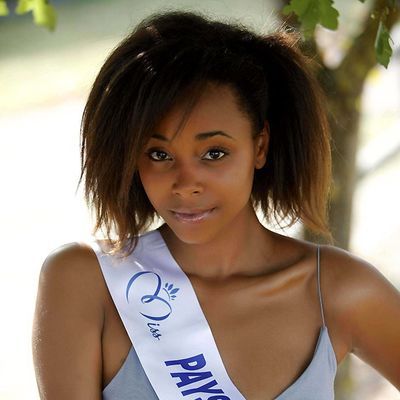 Miss Pays-de-Loire 2010 Laetitia Legros